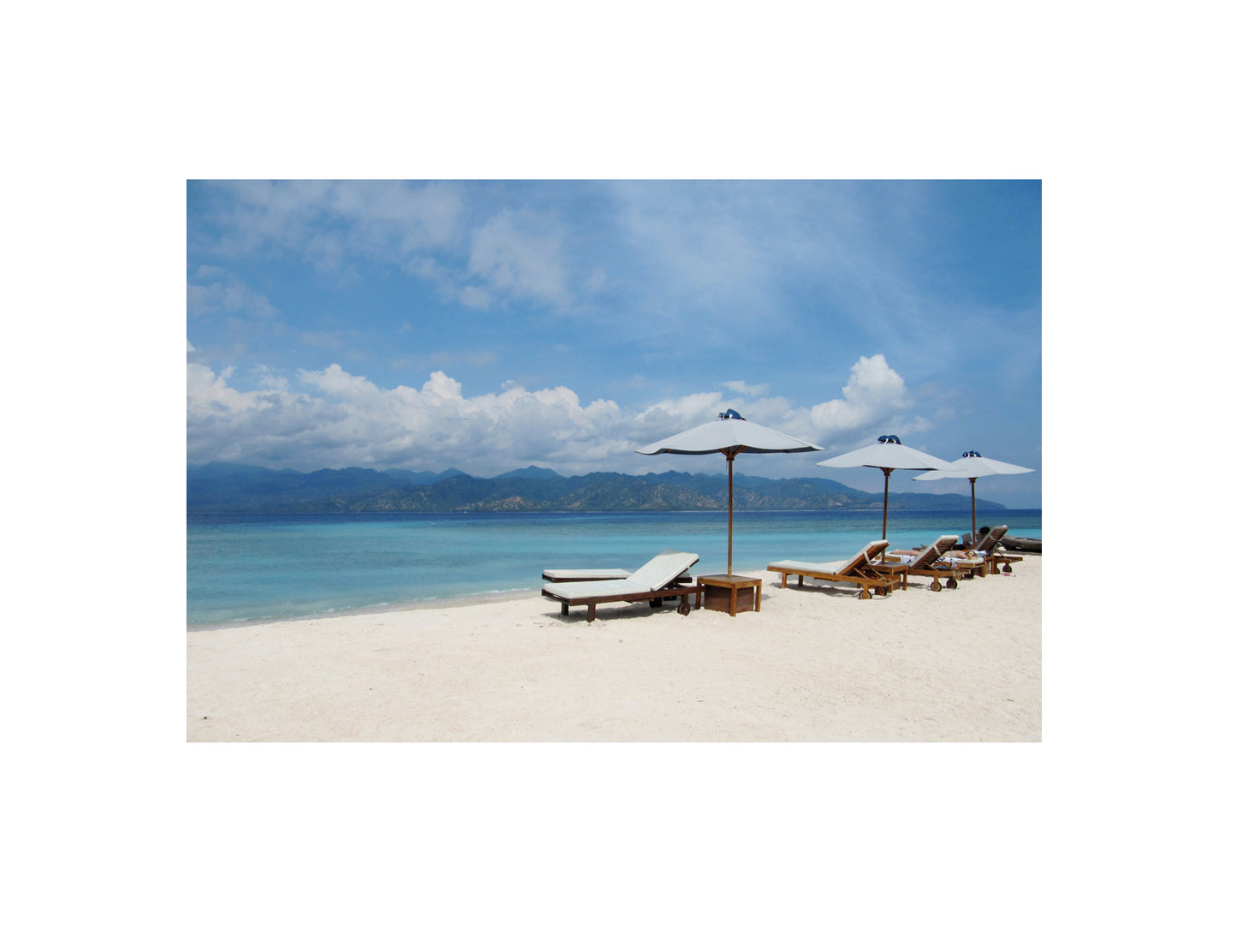 GILI T